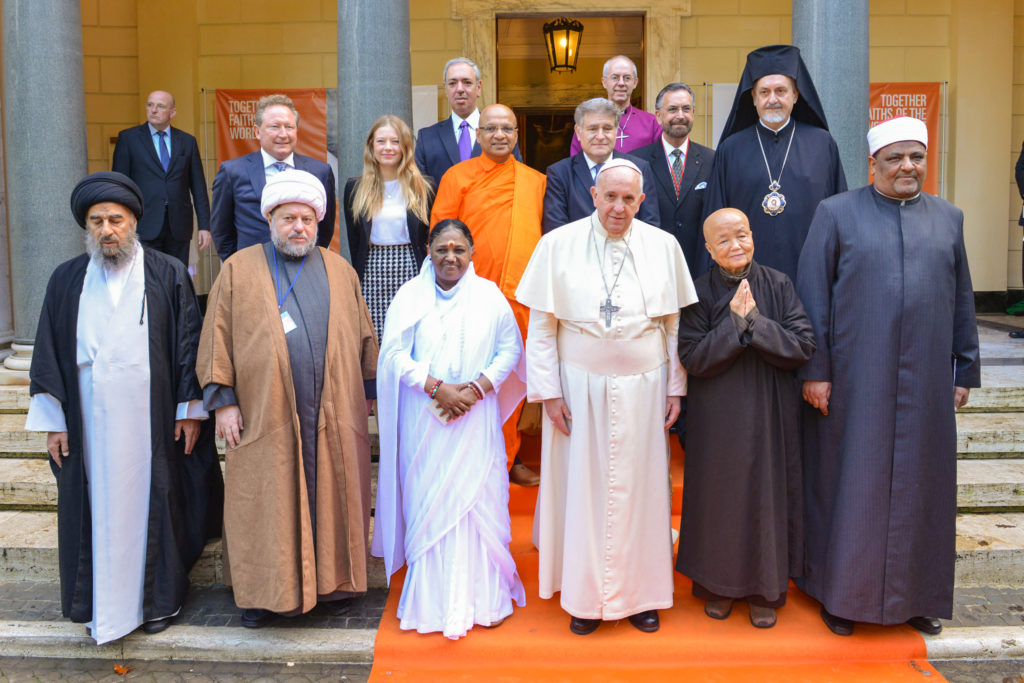 amma-mit-dem-papst